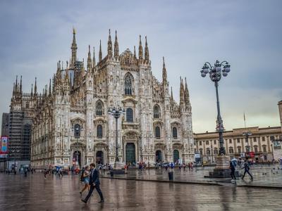 italy, milano, duomo square